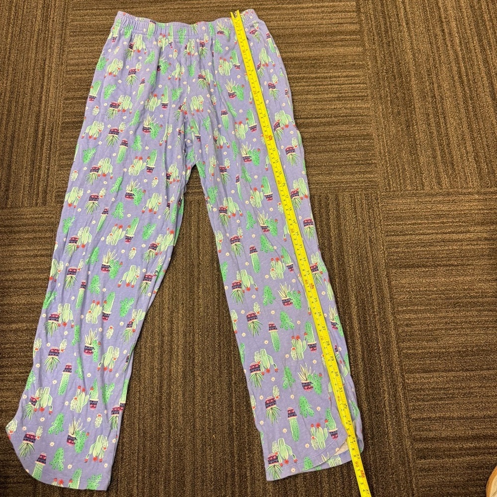 Cuddl Duds Womens Pajama Bottoms in Lavender with Fun Cactus Succulent Print - Picture 2 of 7